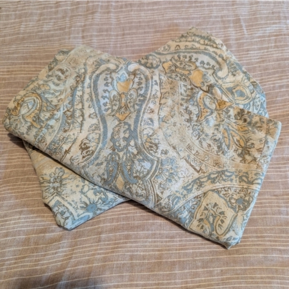 Pottery Barn Full/Queen Duvet Fresco Paisley Blue/Yellow with 2 euro shams - Picture 10 of 10